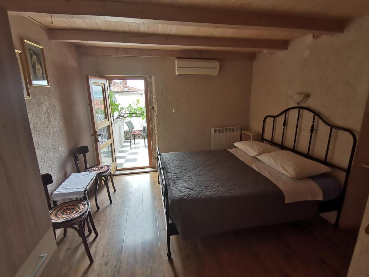 Apartmani Puric Малинска Экстерьер фото