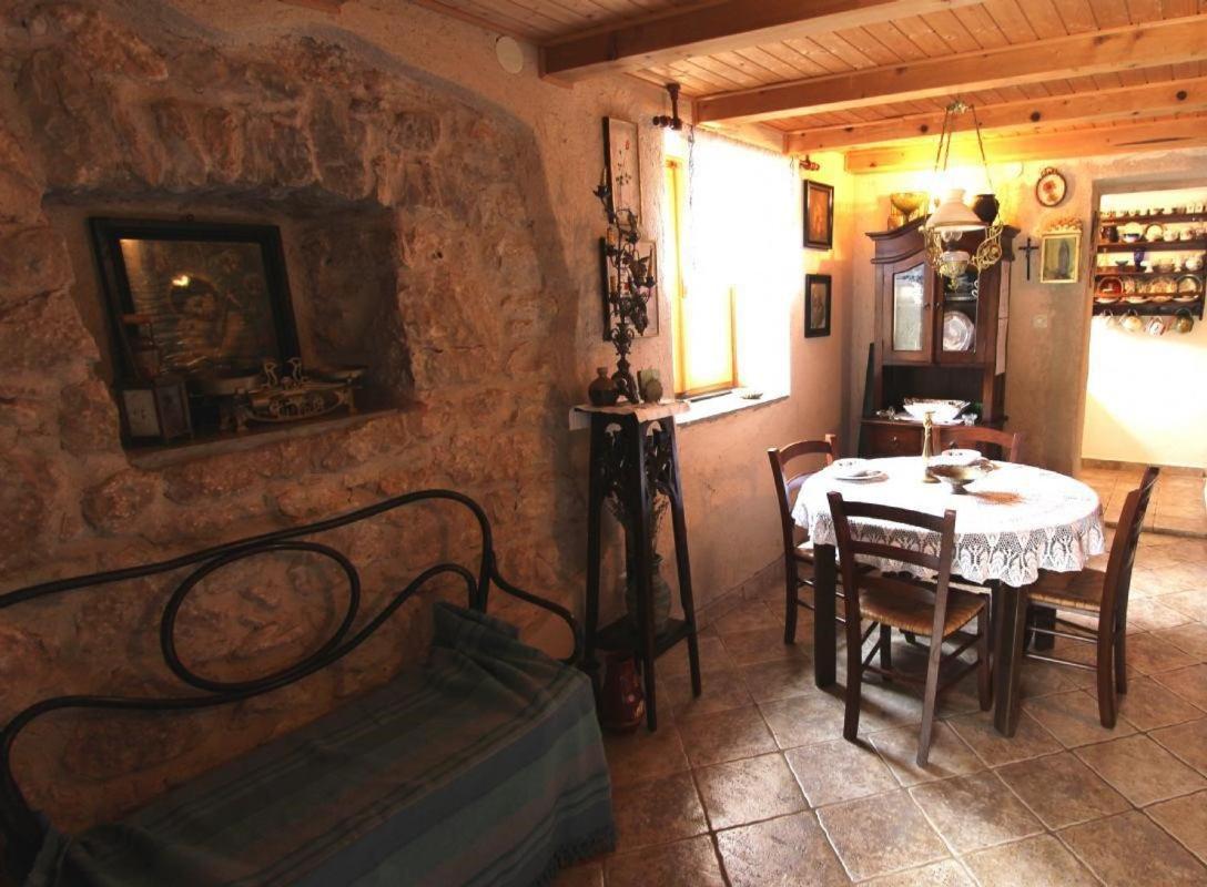 Apartmani Puric Малинска Экстерьер фото