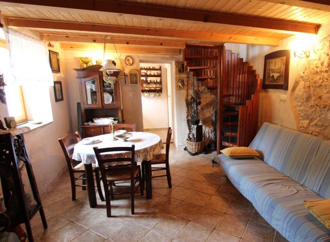 Apartmani Puric Малинска Экстерьер фото